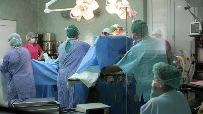 Premieră medicală: O proteză de picior poate simula senzațiile membrului amputat