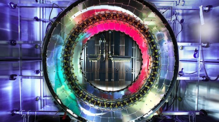 Descoperire importantă despre comportamentul "particulei lui Dumnezeu"