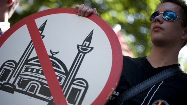 Manifestaţie antiislam, ANULATĂ după o ameninţare cu moartea din partea Statului Islamic 