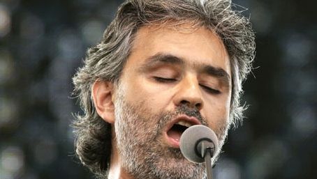 DESTIN sau întâmplare? De ce a ORBIT Andrea Bocelli
