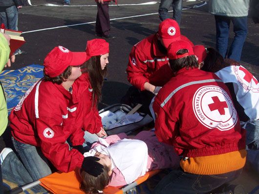 Incident grav în Parcul Ioanid din București. Mai multe persoane, intoxicate cu vapori de vopsea de la echipele de întreținere