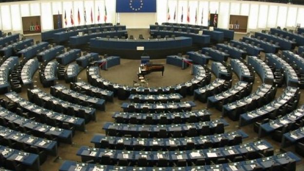 Muncitorii români - motiv de ceartă în Parlamentul European