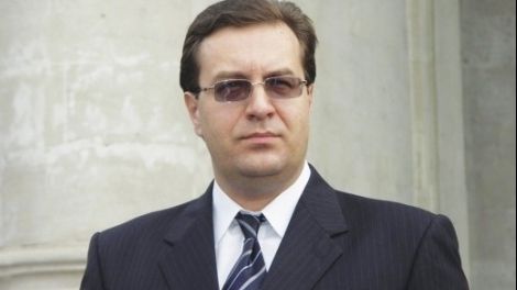 Lovitură de teatru în R. Moldova: "Lupu s-a retras ca să-l facă președinte pe Dodon din primul tur"