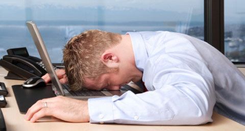 Energizantele. Sănătoase sau nu? Ce conţin de fapt şi în ce fel te afectează