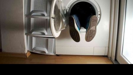 Ce să nu bagi niciodată în mașina de spălat 