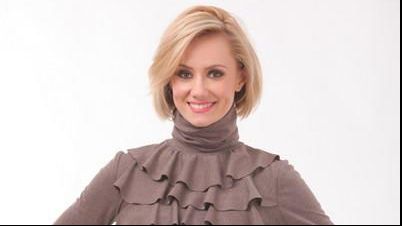 "Bebeluşa" Oana şi-a vândut naşterea la TV