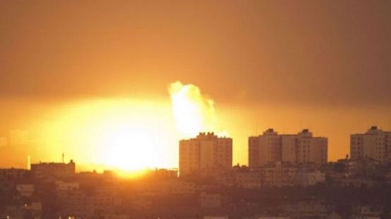 Peste 1.000 de palestinieni, ucişi în Fâşia Gaza de la începutul ofensivei israeliene