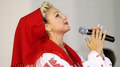 O cântăreață din România a fost condamnată la închisoare