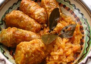 REŢETA ZILEI: Sărmăluţe tradiţionale. Ingredientul secret care face tot gustul