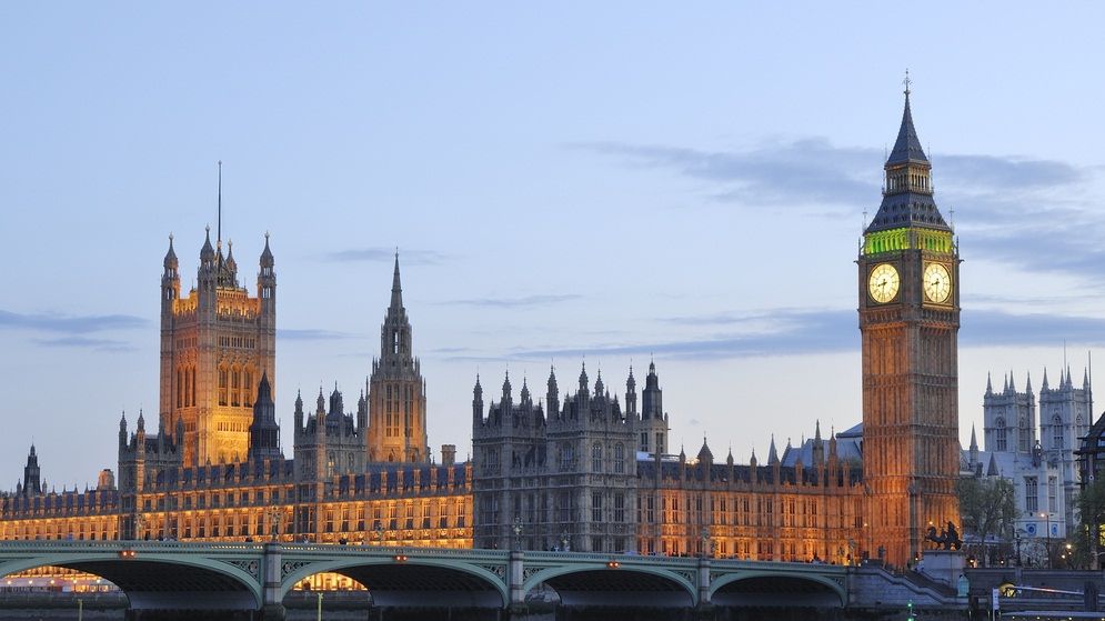 BBC: Criza zonei euro şi salariile din România favorizează migraţia spre Marea Britanie