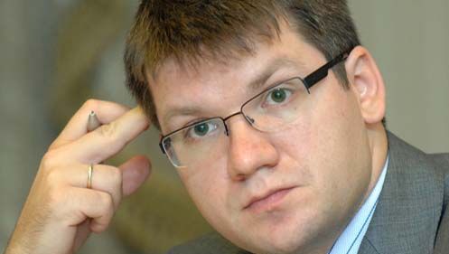 Un preşedinte de partid din România se retrage din funcţie