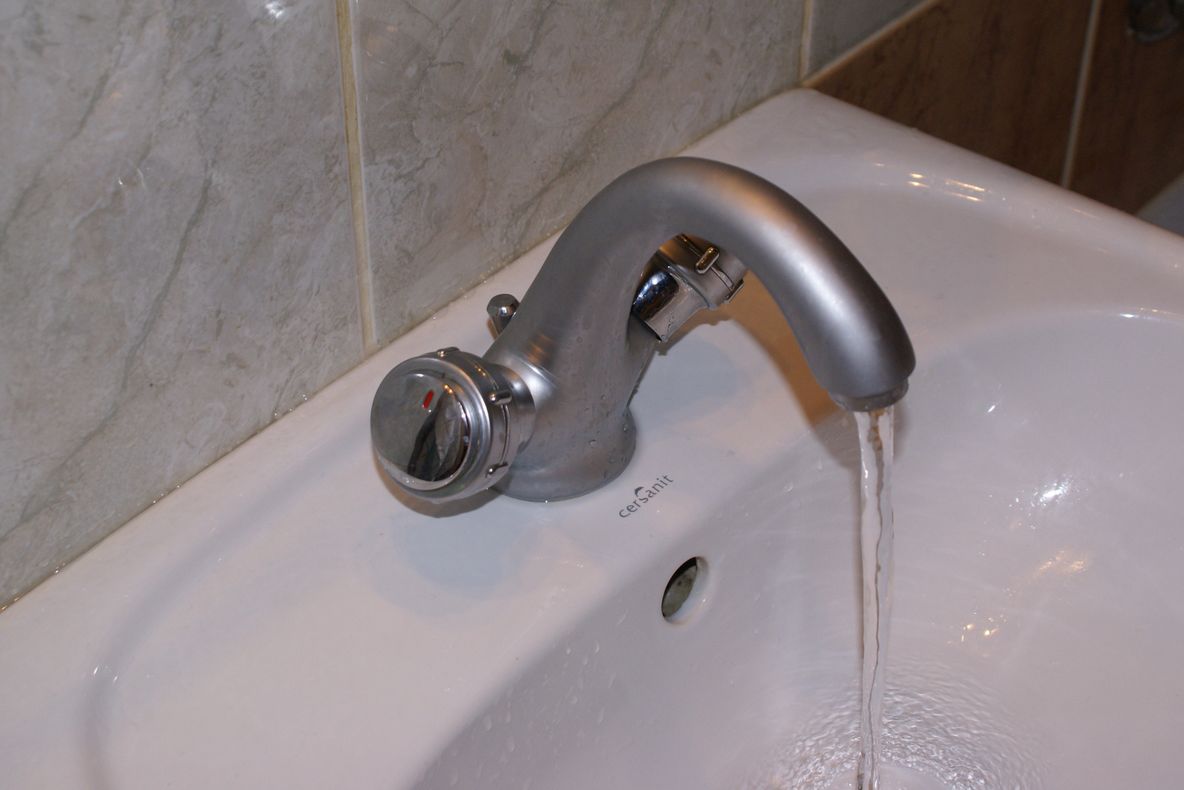 Apa caldă, întreruptă din nou în Bucureşti. Ce zone sunt vizate