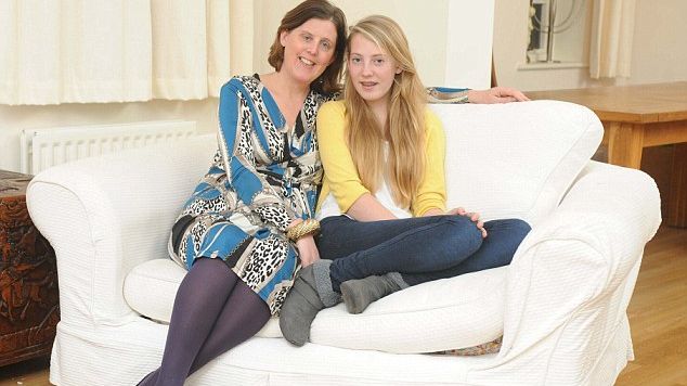 A aruncat o privire pe laptopul fiicei ei şi a rămas şocată de ce a văzut