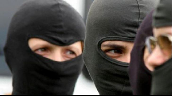 Percheziții de amploare în București și 19 județe. Rețea de firme fantomă, anihilată