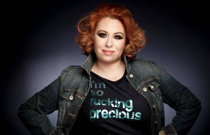 OANA ROMAN are o fetiţă de 2,550 kilograme. Ce spune OANA ROMAN pe FACEBOOK