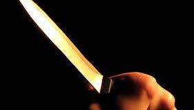 Crimă înfiorătoare: Și-a ucis mama cu 30 de lovituri de cuțit și apoi a filmat întreaga scenă – Detalii șocante din anchetă