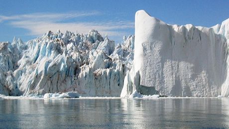 Căldură extremă, măsuri la fel. Ce variante au ales cercetătorii pentru ca un ghețar să nu se topească de la caniculă