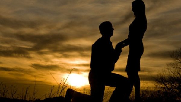 MESAJE DE DRAGOBETE: Trimite un mesaj pentru persoana iubită