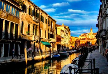 Oferta Vola.ro. Reduceri la vacanțe în orașul îndrăgostiților 