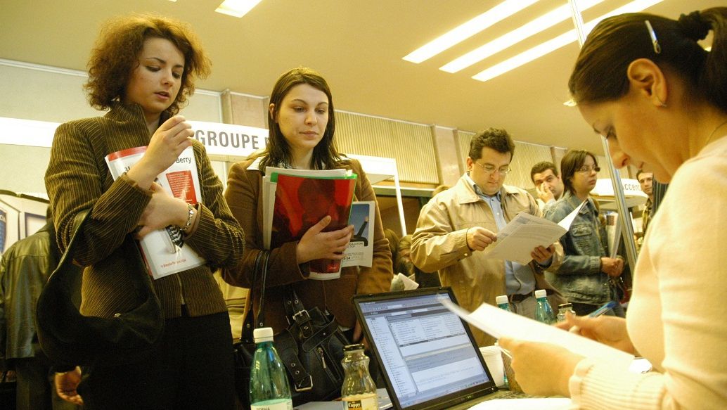 18 firme care angajează peste 4.000 de oameni în România