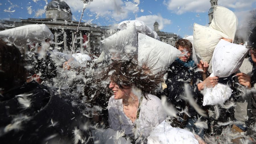 Cea mai mare bătaie cu perne