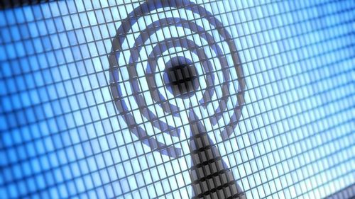 WiFi-ul ne afectează grav sănătatea. Câteva sfaturi pentru a-l menţine la o ''distanţă'' sigură