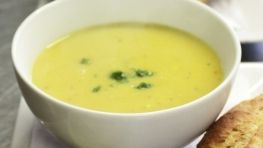 Reţeta lui Mehrzad pentru SUPĂ-CREMĂ de porumb 