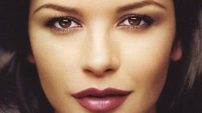 Vrei sa ai buze sexy? 6 trucuri pe care trebuie să le cunoşti despre ruj