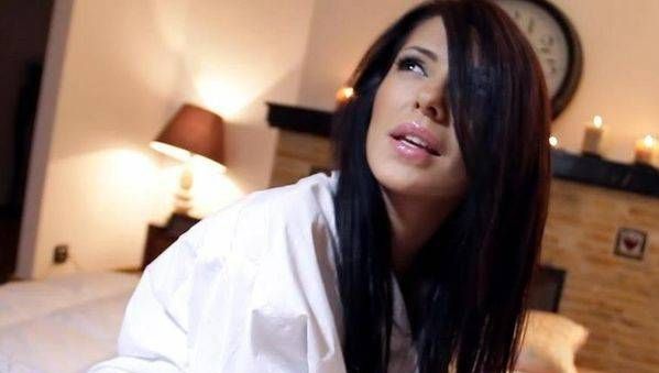 Celia, în doliu! "S-a stins într-un accident de mașină"