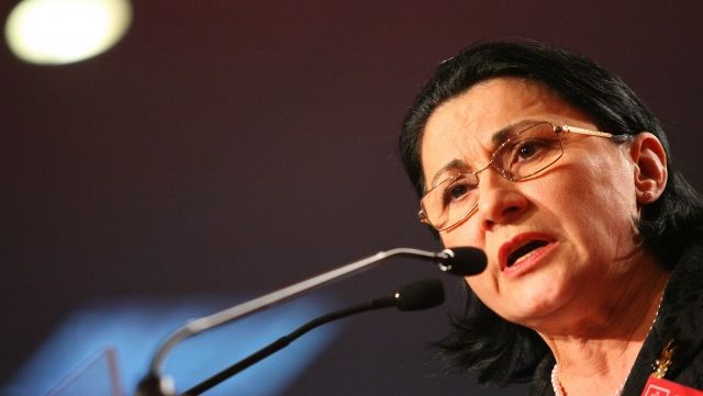 Ponta: Nu cred că o las pe doamna Andronescu să plece la PE