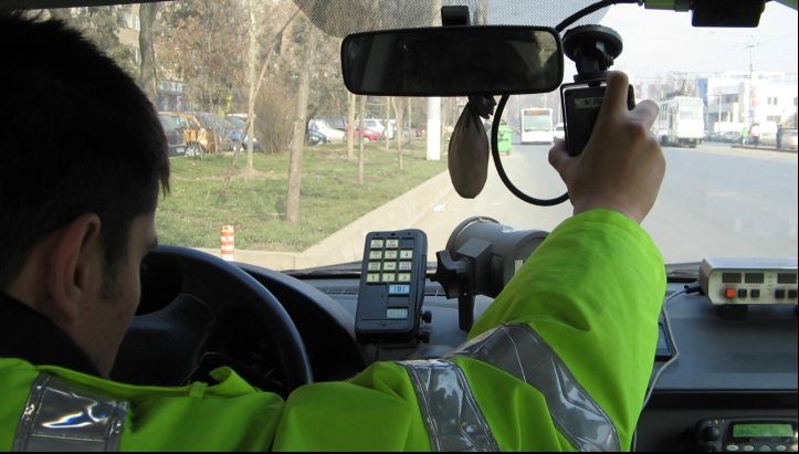 Șoferii trimiși la instruire de parlamentari 