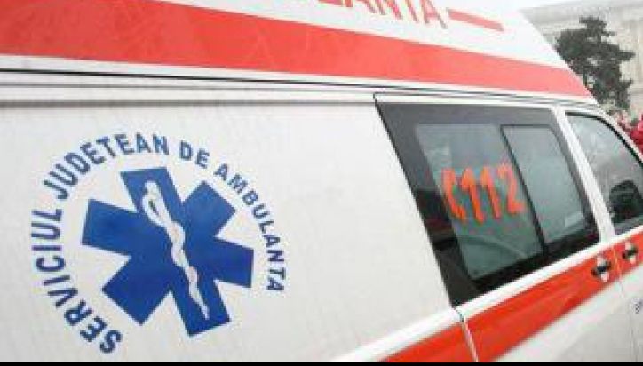 O maşină a căzut în prăpastie în Harghita: Un om a murit, trei sunt răniţi