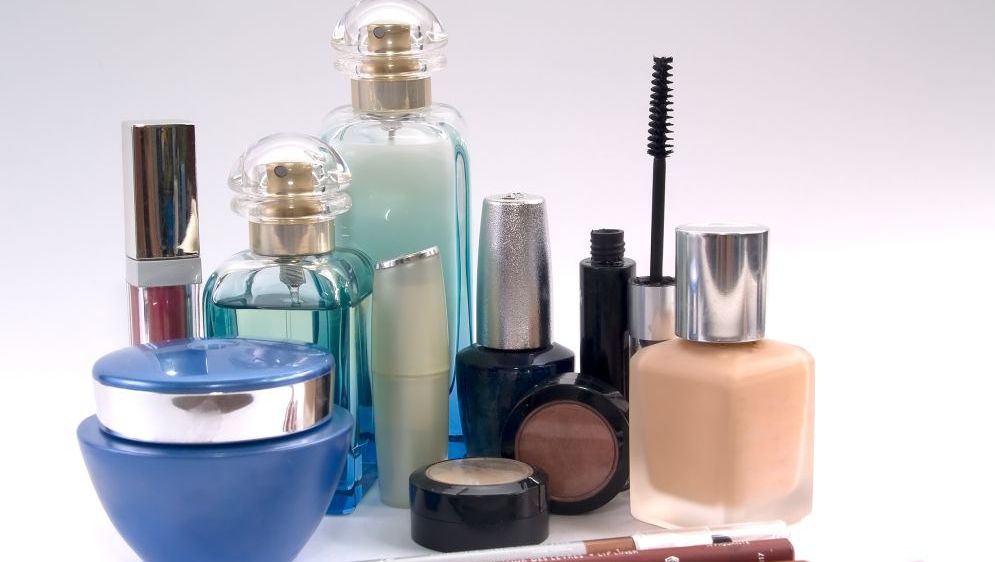 FRESH-REFRESH. Pericolul ascuns din cosmetice 