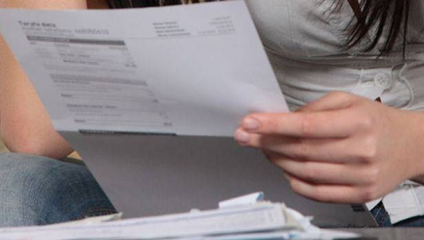 Facturi la jumătate în decembrie. ENEL explică de ce n-a transmis consumul total 