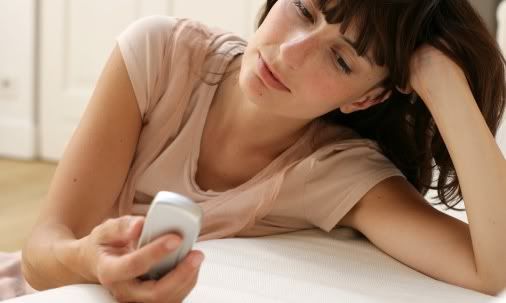 A fost apelată de soţul ei, din greşeală, "din buzunar". Ce a auzit la telefon a şocat-o pe viaţă