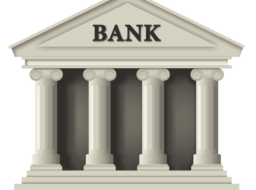 Ungaria: 58 de bănci amendate pentru că ar fi majorat ilegal taxele și comisioanele pentru clienți