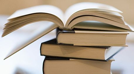 Ministrul francez al Culturii nu a citit nicio carte în ultimii doi ani