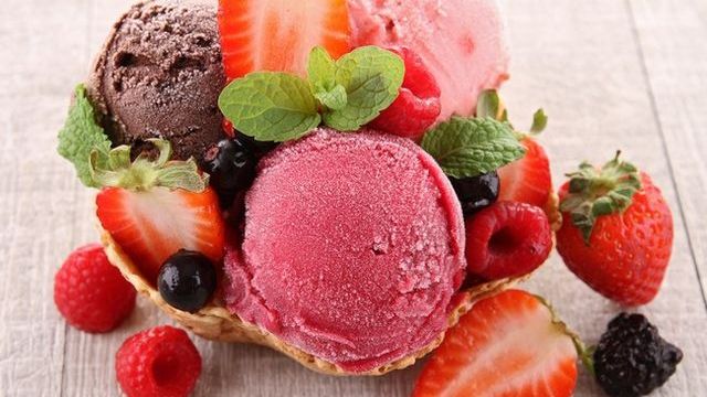 7 alimente pe care nutriţioniştii le au întotdeauna în frigider