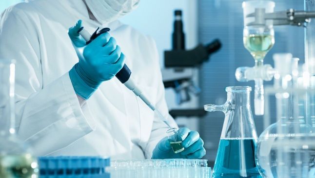 A inghitit o BATERIE! Medicii au dat verdictul!