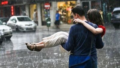 AVERTIZARE COD PORTOCALIU DE PLOI. Vezi județele afectate. Va ploua torențial trei zile! Update