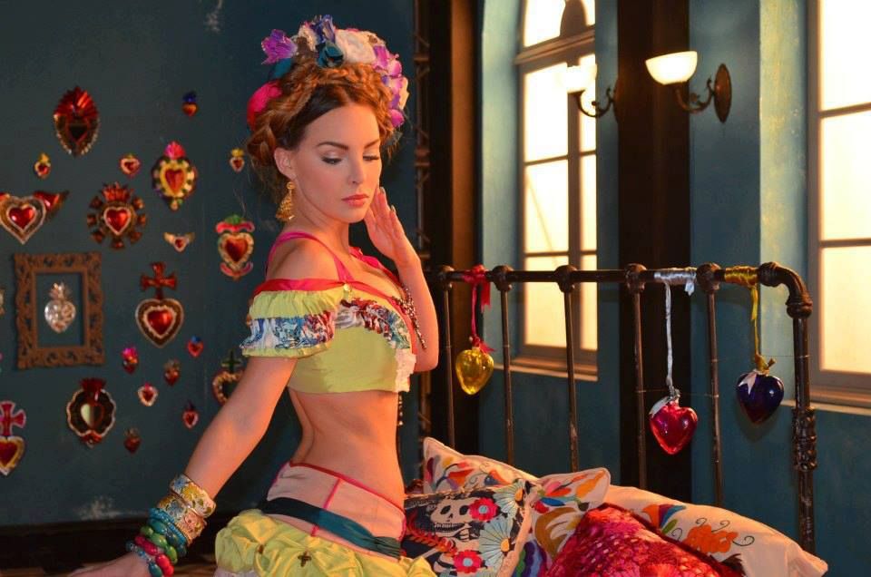 La 23 de ani are deja 19 operatii estetice. Este printre cele mai iubite vedete în Mexic