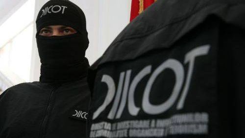 Percheziții de amploare în Arad la o companie care ar fi falsificat documente pentru a câștiga o licitație de deszăpezire. Prejudiciu uriaș