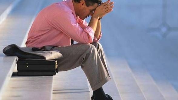 Cele mai mari scăderi de salarii într-o singură lună!