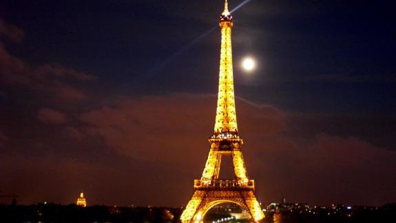 Turnul Eiffel, închis vineri din cauza unui protest al angajaților împotriva hoților de buzunare