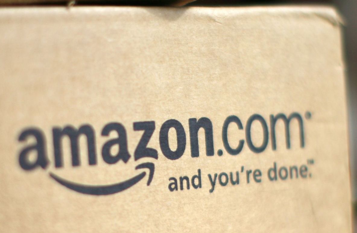 Amazon vrea să îşi TERMINE concurenţa: SMARTPHONE care afişează IMAGINI 3D