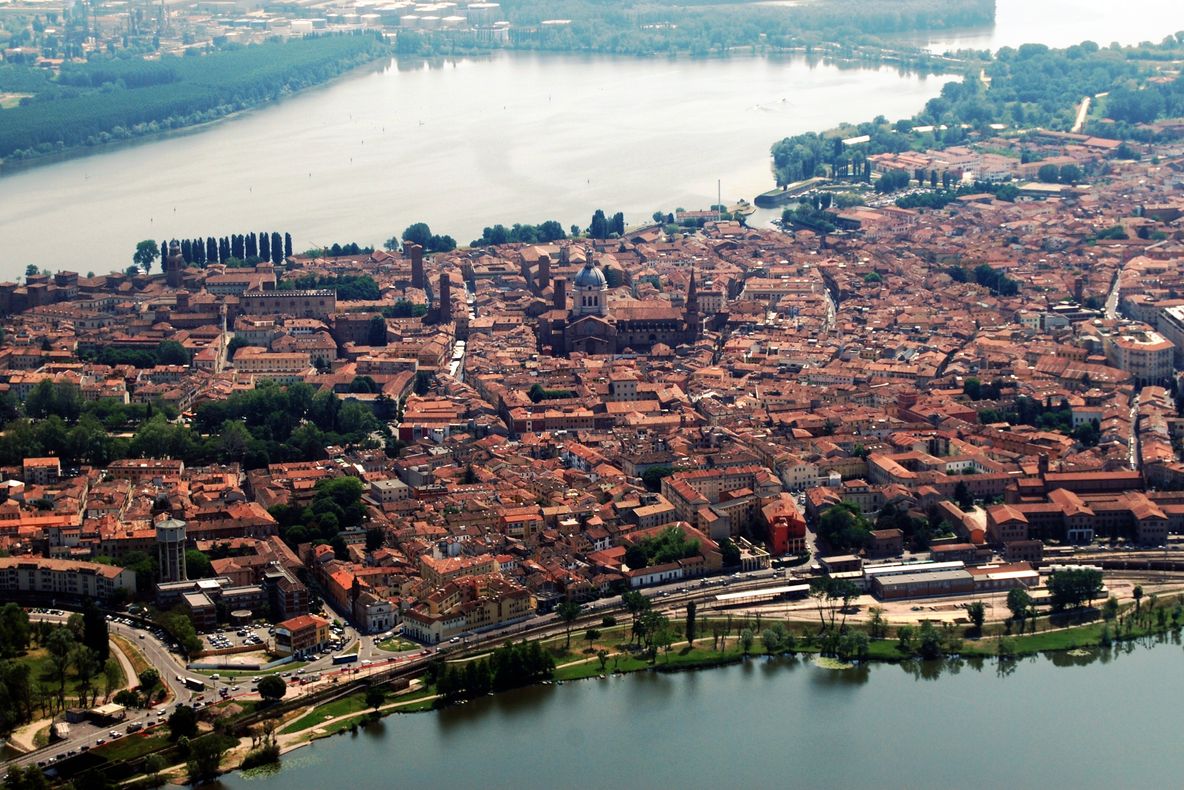 Măsuri DRASTICE și în Lombardia, Italia: armata ar putea ieși în stradă pentru a ține oamenii în casă