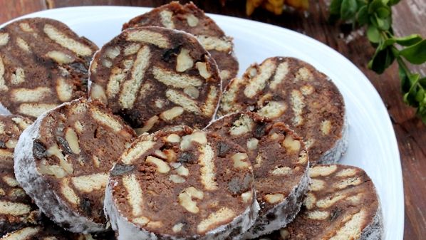 Reţetă de salam de biscuiţi cu puţine ingrediente 