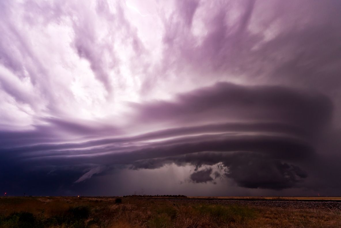 Taifunul Hagupit a atins partea de est a arhipelagului Filipine