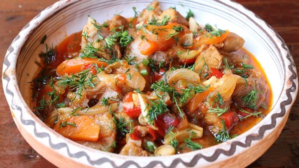 Tocana mânăstirească - Cea mai simplă rețetă de post. Se face rapid și e delicioasă