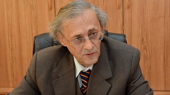 Grup de specialiști, în frunte cu un fost președinte al Colegiului Medicilor, mesaj ÎMPOTRIVA vaccinării obligatorii